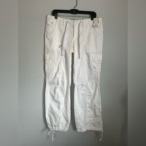 Arizona Jean Company White Cargo Pants